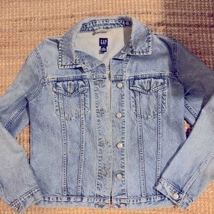 GAP Blue Denim Jacket Size Medium - Excellent Condition!